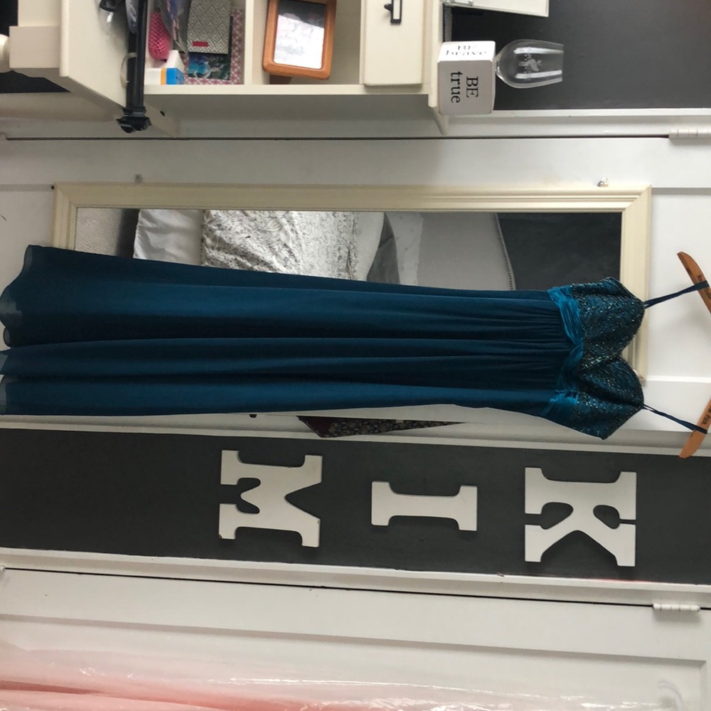 Strapless gown size 0